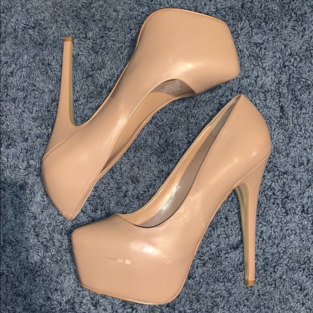 STEVE MADDEN NUDE DEJAVU SIZE 9